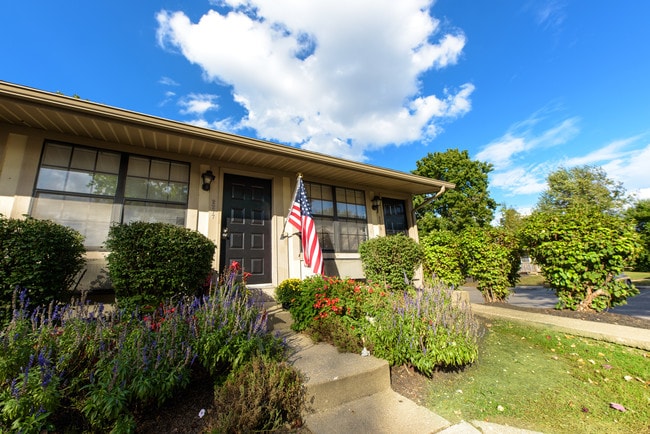 Photo - Montrose Square