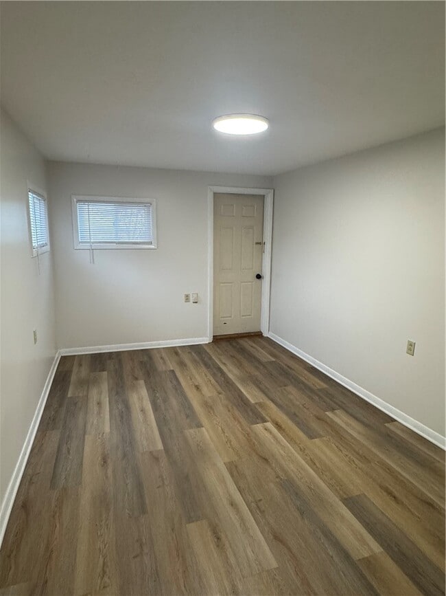 Photo - 202 E High St