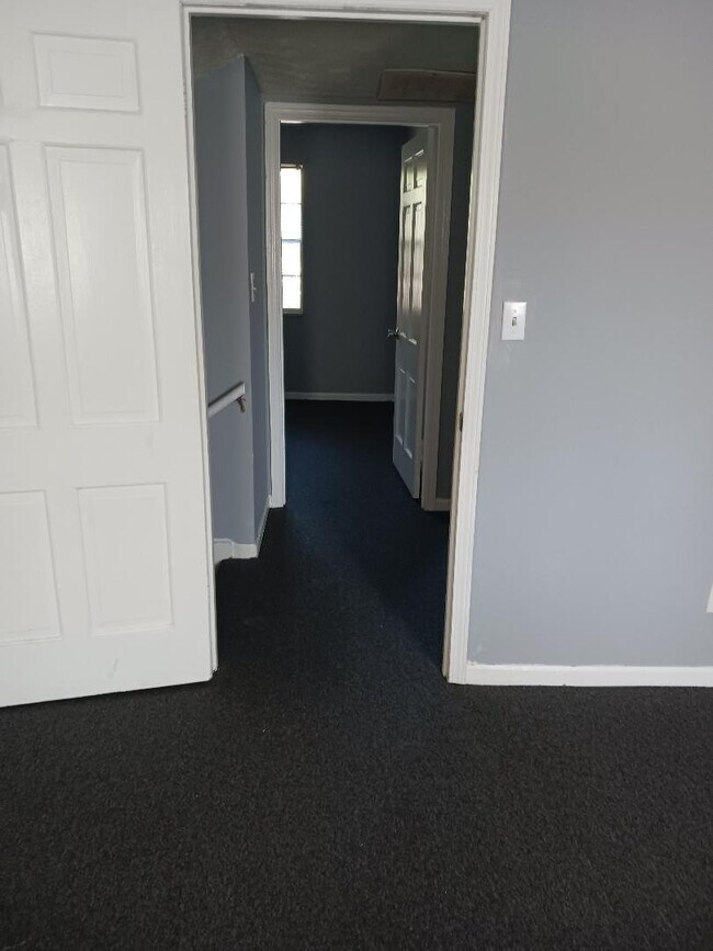 Photo - 1327 Woodstone Ter