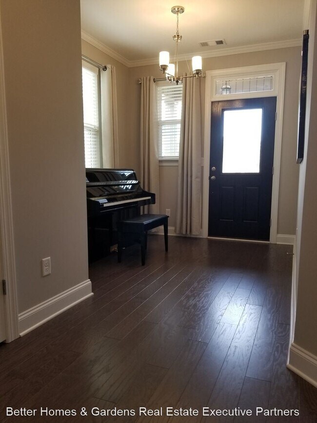 Photo - 4 br, 2.5 bath House - 249 Caroleton Dr.
