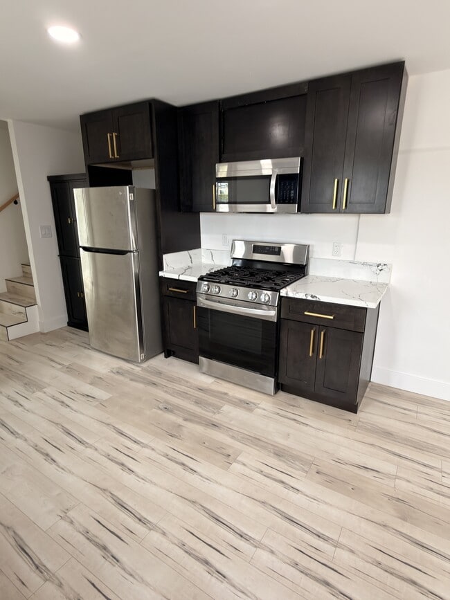 Photo - 5536 Encina Dr