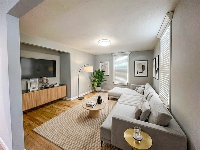 Photo - 78 Dalby St Unit 4