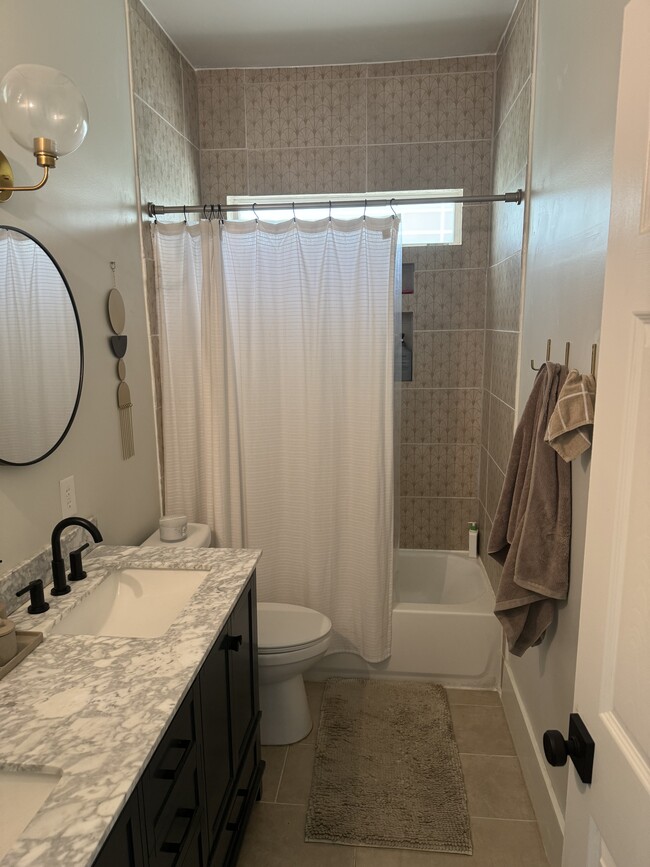 Photo - 318 Hamilton St