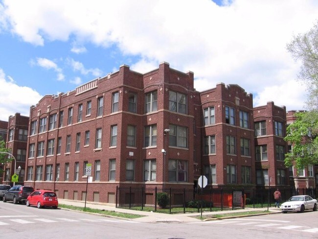 Photo - 7700 N Marshfield Ave Unit 3