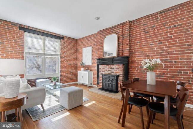 Photo - 2007 O St NW Unit 201