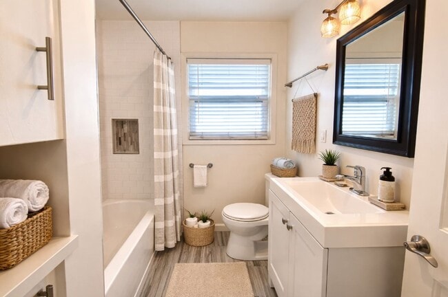 Photo - Prime North Park Living – Stylish Upstairs Corner 1-Bedroom! Unit 4428.5 Oregon Street