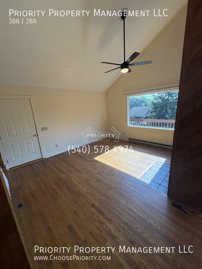 819 College Ave
