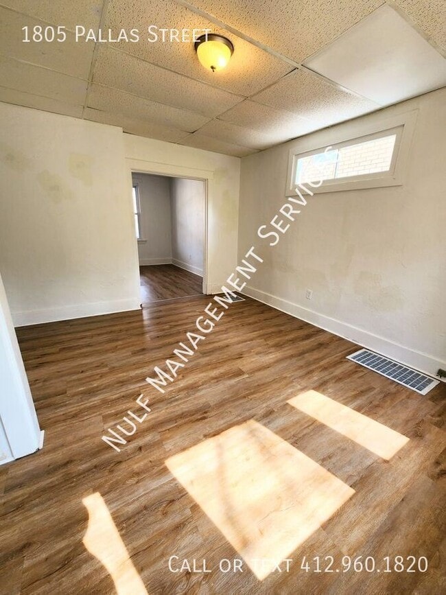 Photo - 1805 Pallas St