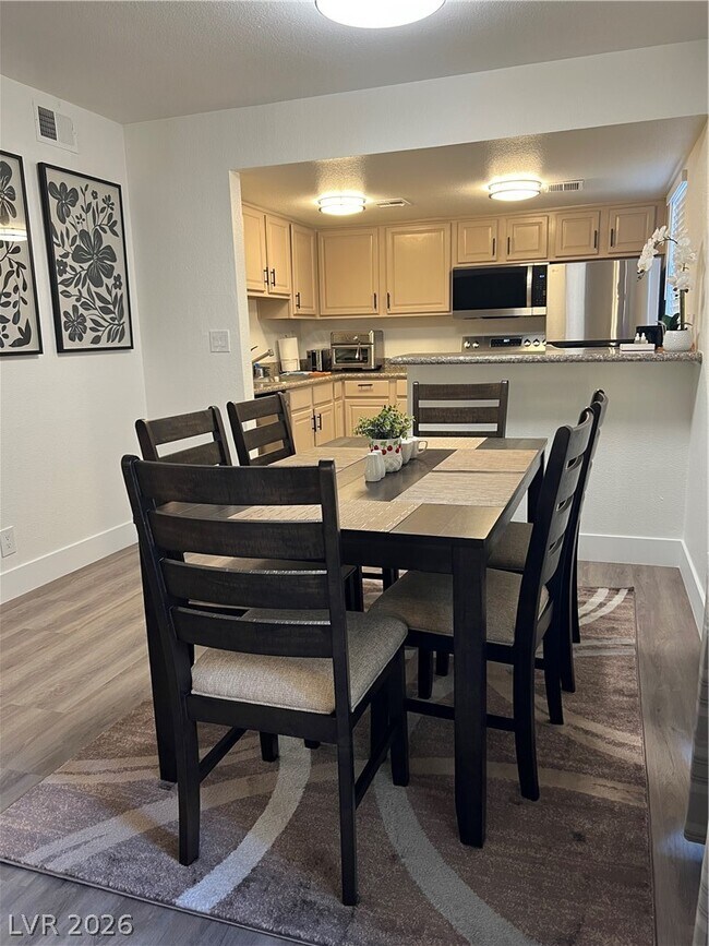 5404 River Glen Dr Unit 353