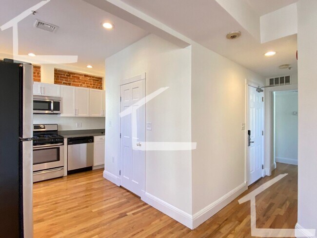 Photo - HOT ALLSTON LISTING!!!!