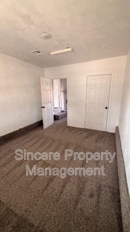 Photo - 1425 N Sterling Ave