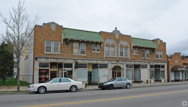4518-4526 W. Burleigh St. (12 Unit)