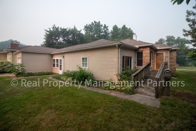 Photo - Charming 3 Bed 1 Bath Corner-Lot Ranch on 0.25+ Acres - Lawncare Included