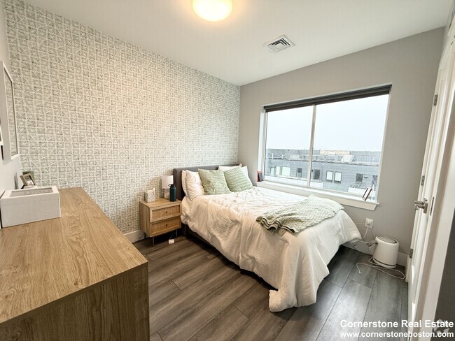 Building Photo - 55 W 5th St Unit 608 Rental