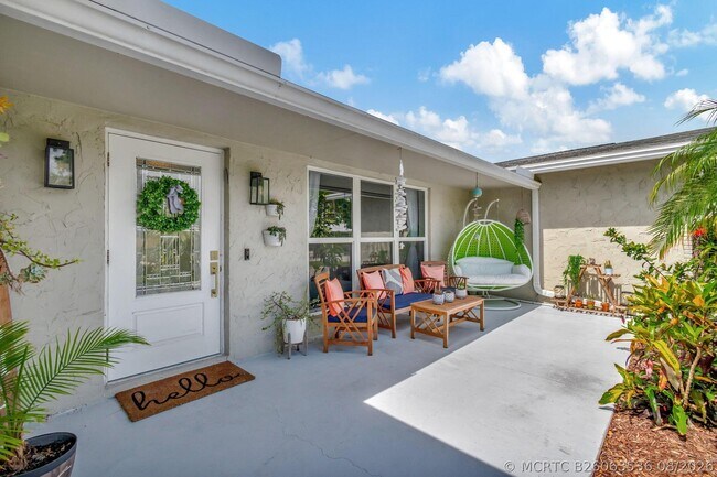 Photo - 1066 SW 25th Way