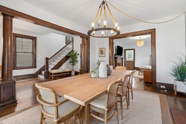 Photo - 439 Thurman Ave