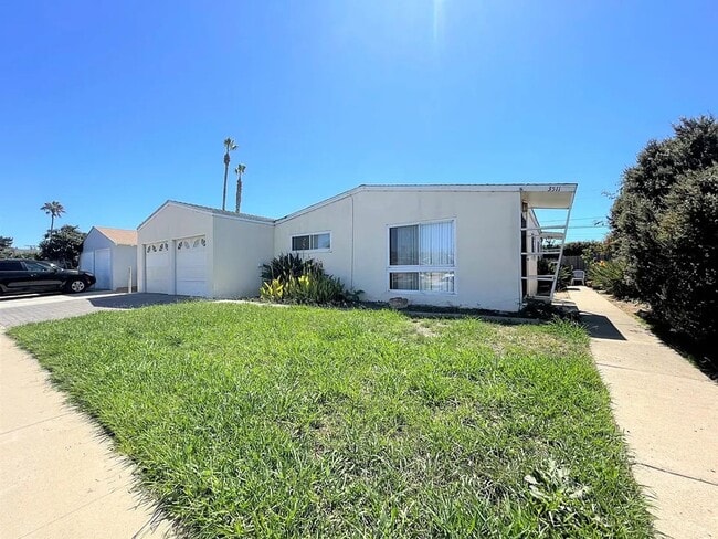 Building Photo - 3509 Jemez Dr Unit 3511