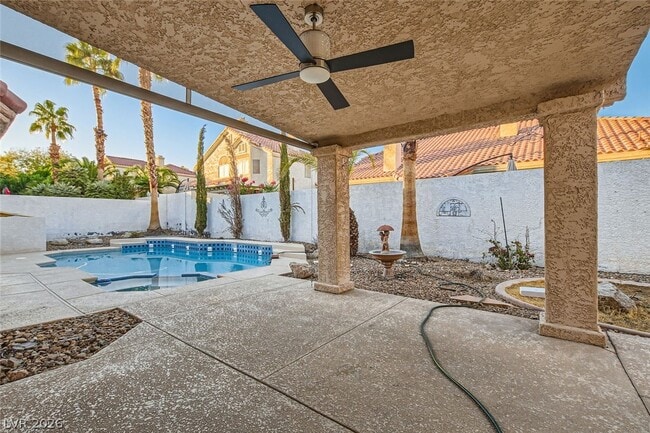 7624 Desert Largo Ave