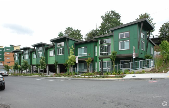 Broadway Vantage Apartments