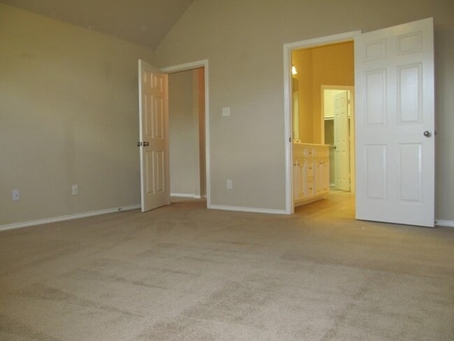 Building Photo - 13022 Golden Water Ct