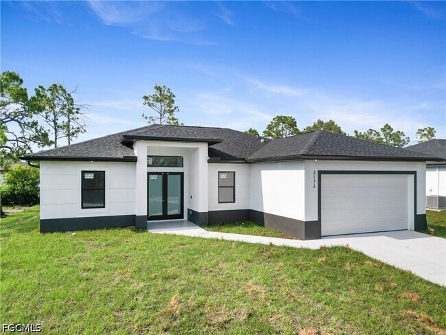 Building Photo - 3175 Sunshine Blvd N