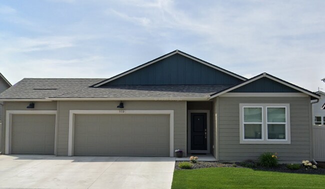 Photo - Welcome to this stunning 4-bedroom, 2-bathroom home located in the heart of Spokane, WA.