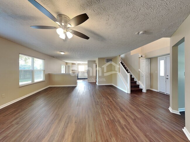 Photo - 11350 War Admiral Dr