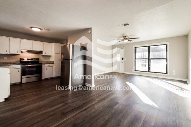 Photo - 4935 Lisa Ct