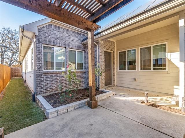 Photo - 532 Val Verde St