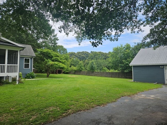 Photo - Spacious Hiram House on 1.37 Acres