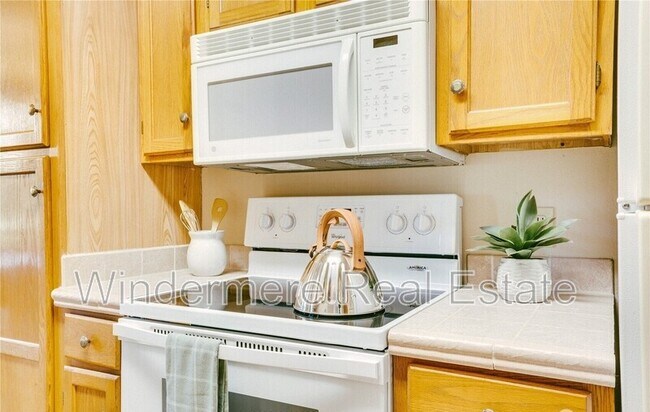 Photo - 625 N Jackson Ave