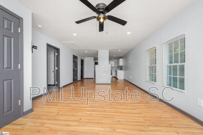 Photo - 249 E Hampton Ave