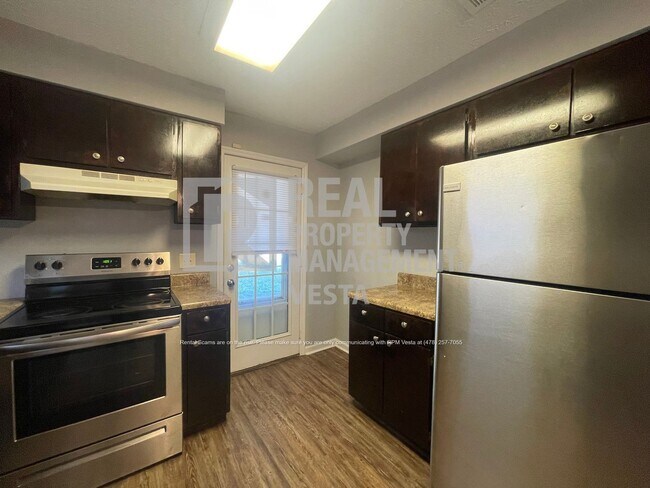 Photo - 72 Forest Hill Cir