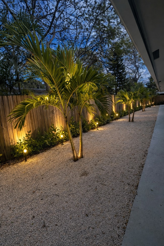 Photo - 922 NW 4th Ave