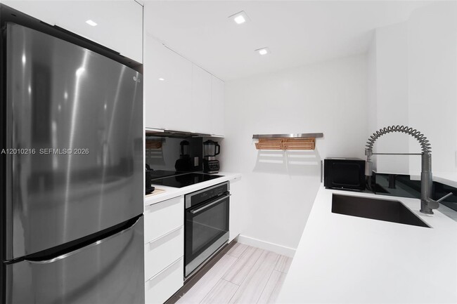 Photo - 1460 Ocean Dr Unit 307