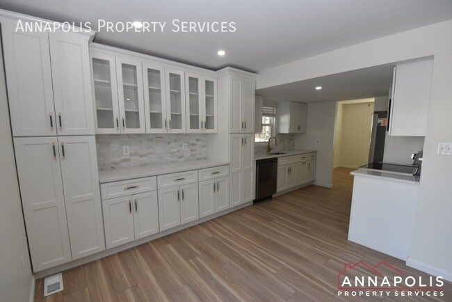 Photo - 100 Conley Dr