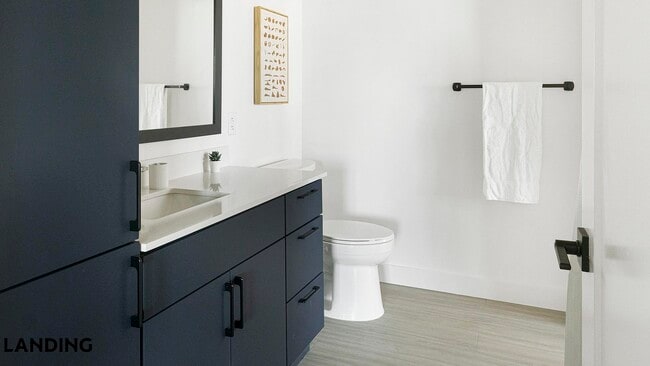 Photo - 1007 S Mint St Unidad 909