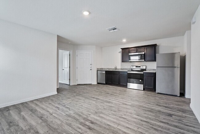 Photo - 1153 Magnolia St