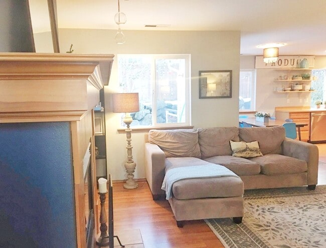 Photo - Open and charming