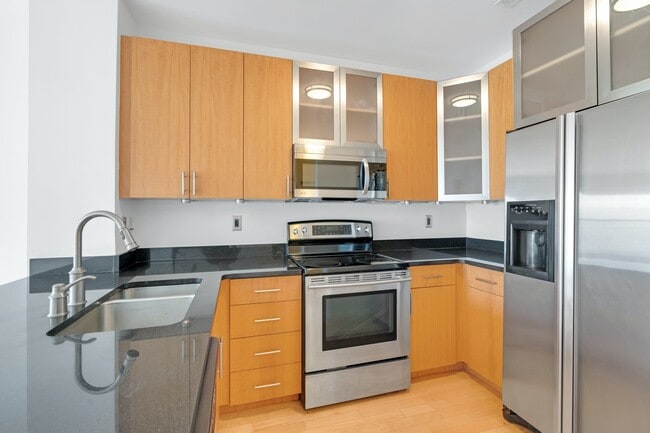 Photo - 26 Ave at Port Imperial Unit 307