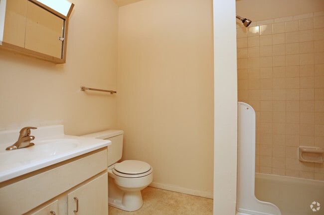 1 Bed - Bathroom