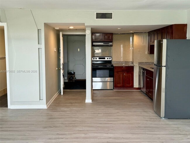 Photo - 3702 NE 171 St Unit 15