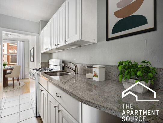 Photo - 546.5 W Surf St Unit N3