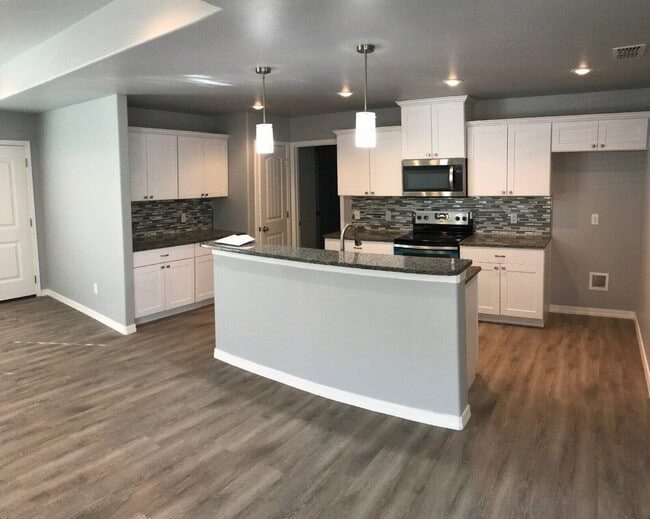 Photo - 8806 16th St