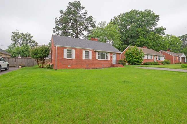 Photo - 6607 Rolling Rd House