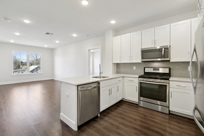 Photo - Waldwick Station