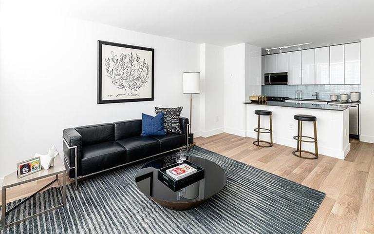 Photo - 433 W 34th St. Unit 4