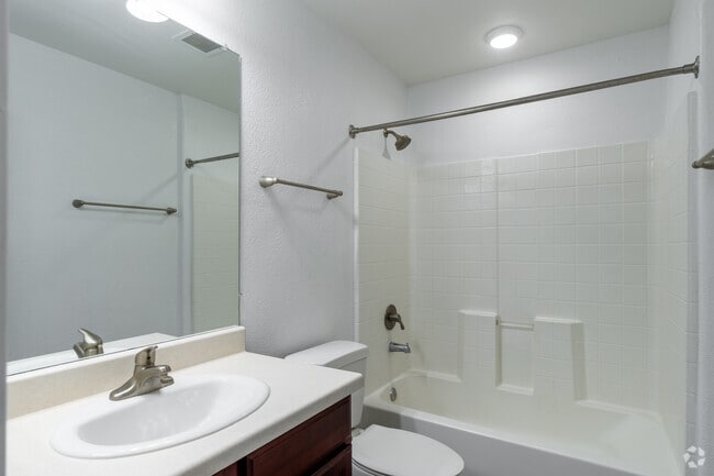 3BR, 2.5BA - 1,185SF - Second Bathroom