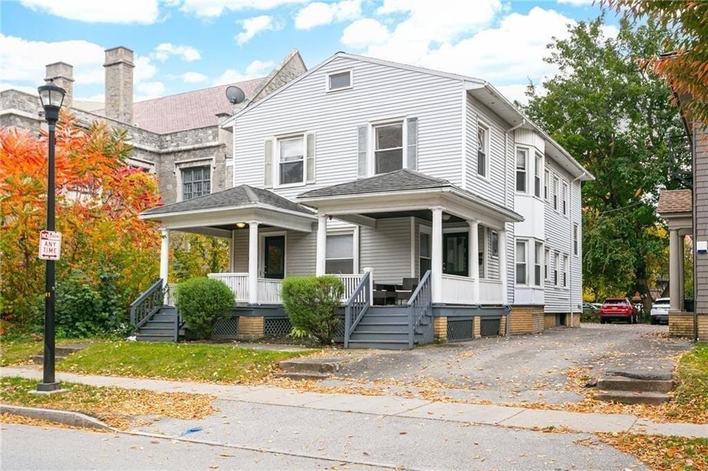 Photo - 399 West Ave