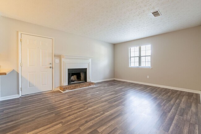 Photo - Sheldon Court Unit C